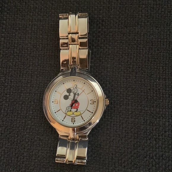 Men’s Mickey Watch - Picture 2 of 7